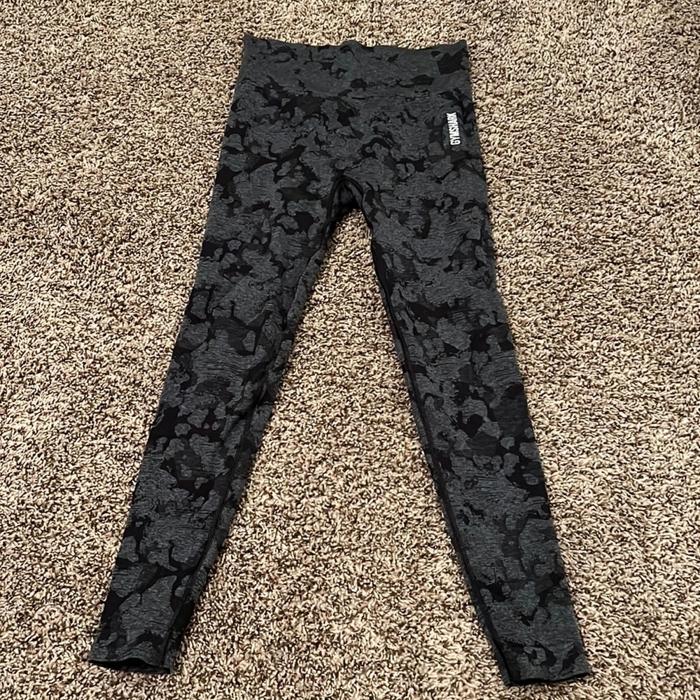 Gymshark Seamless Leggings with scrunch, size medium
